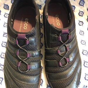Ecco Black and Purple Rock Kyria sneaker 38 7-7.5 great condition